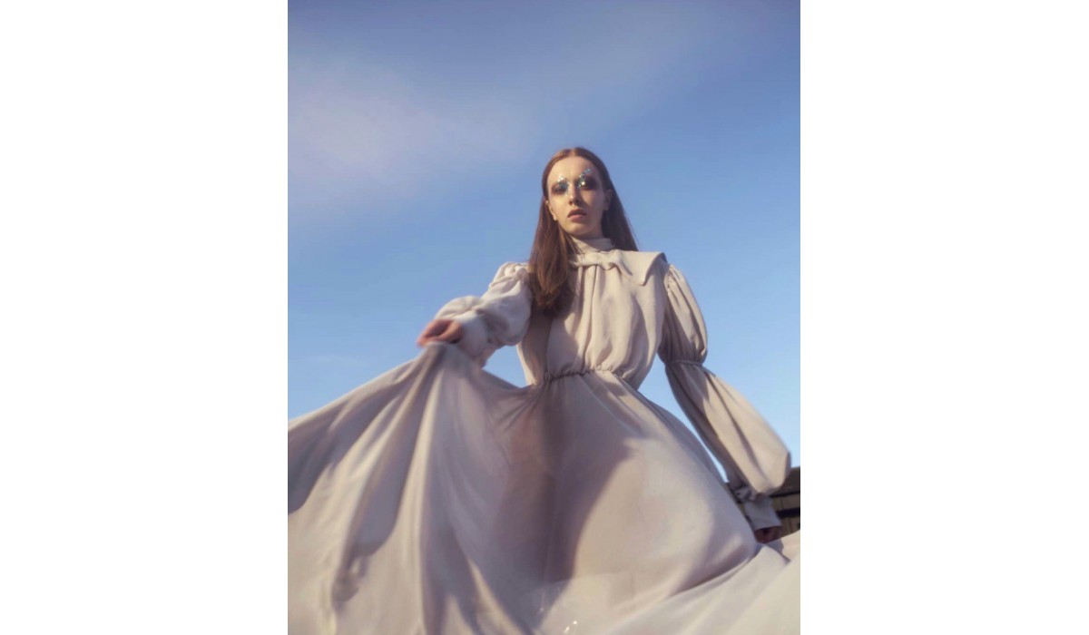 Cosmic Duet dla Fen Hong Se Magazine